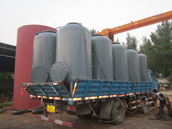 Vertical Oil Tank Shipment