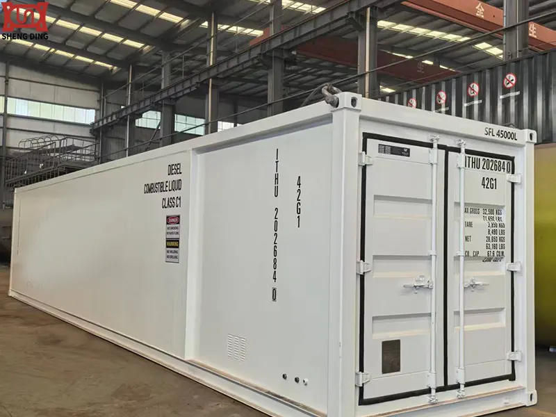 Mobile container fuel station relocated for off-grid operations Mobile container fuel station relocated for off-grid operations
